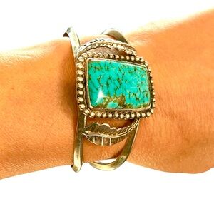 Vintage Navajo Sterling Silver
Turquoise Cuff Bracelet